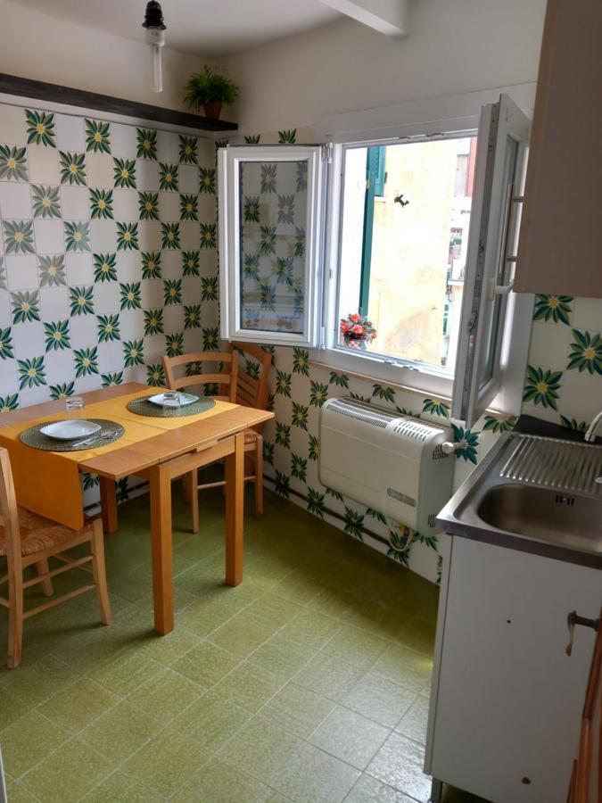 Da Isabella Apartment Vernazza Luaran gambar